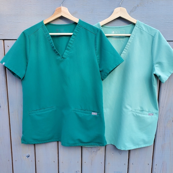 FIGS Women's LOT OF 2 Scrub Tops Casma Sz M Jade & Hunter Green EUC Nurse Wear - Picture 2 of 13